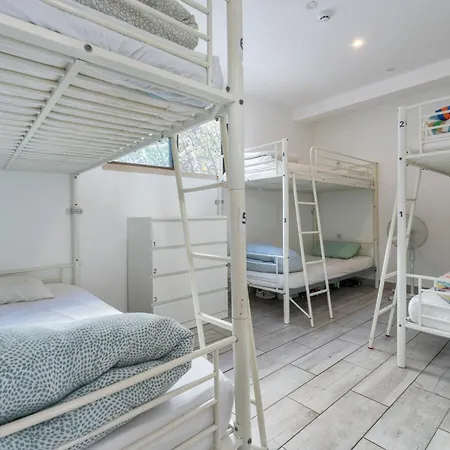 Blife Sun & Hostel *