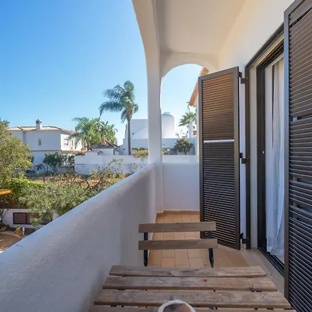 Blife Sun & Hostel *