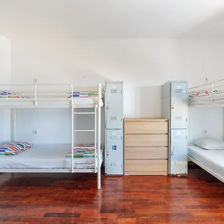 Hostal Blife Sun & *